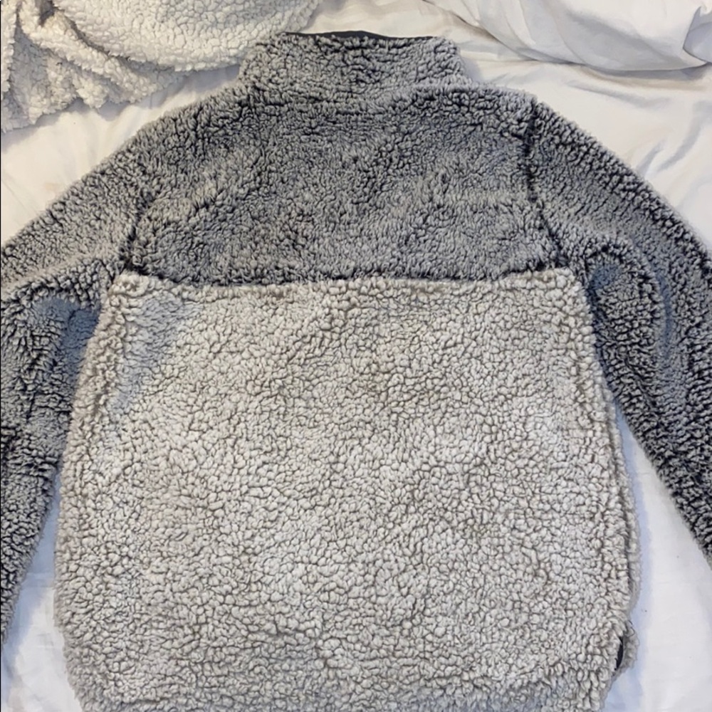 Fluffy Jacket - Picture 3 of 3